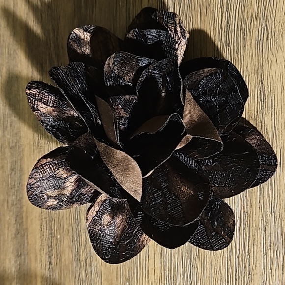 NWT Paparaazi  Boho Black and Brown Fabric Brooch/Hair Clip - Picture 1 of 3